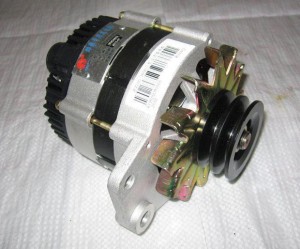 Генератор 612600090206D, JFZ2517A двигателя WD10 Weichai (Вейчай) Генератор 612600090206D, JFZ2517A двигателя WD10 Weichai (Вейчай)