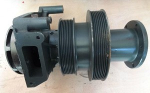 Насос 612600060726 двигателя WD615 Weichai (Вейчай) Насос 612600060726 двигателя WD615 Weichai (Вейчай)