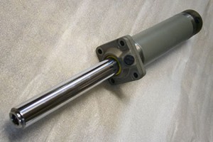 Гидроцилиндр рулевой 642382 Carraro Гидроцилиндр рулевой 642382 Carraro